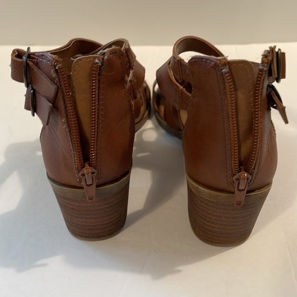 SO Strappy Sandals - Picture 8 of 14